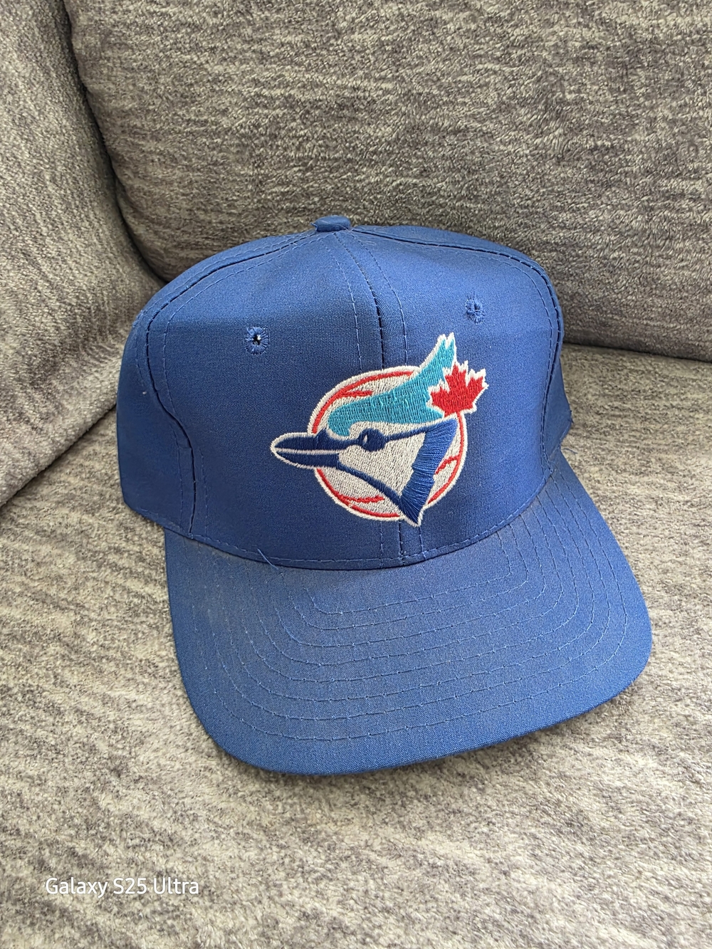 Toronto Blue Jays Vintage Universal Pro Star Snapback Cap Hat - NWOT